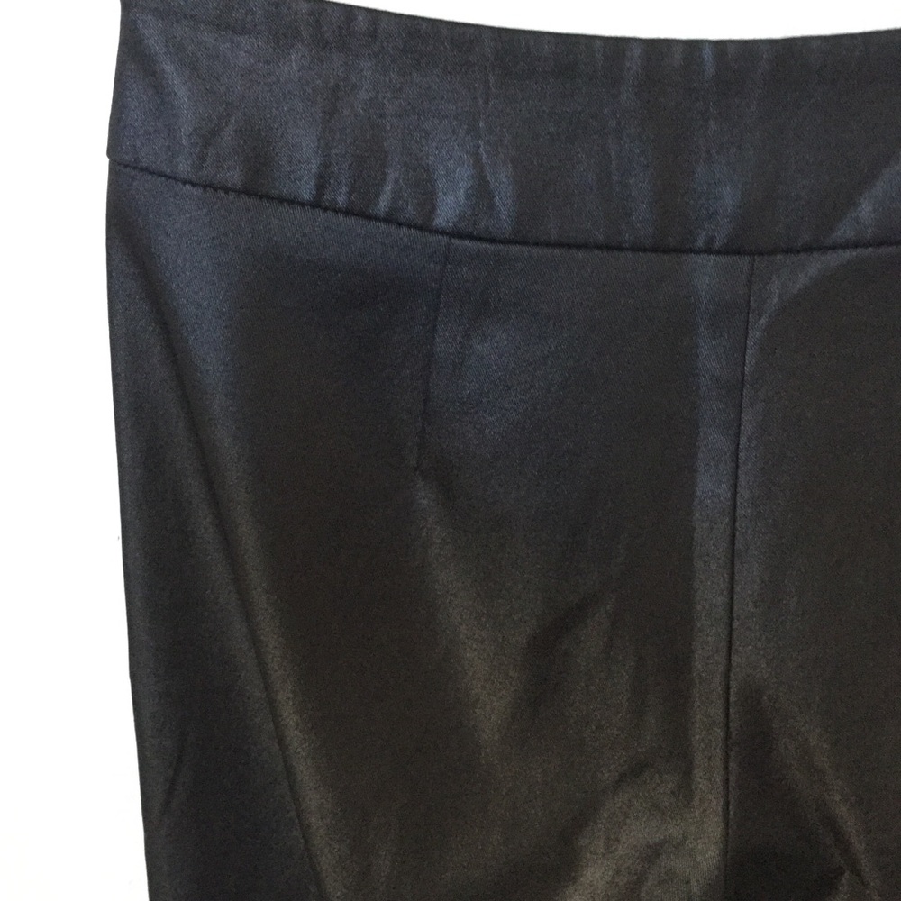 Shiny Cropped Pants - Picture 6 of 6